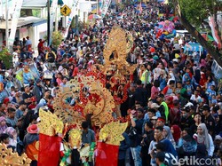 Gelaran Banyuwangi Ethno Carnival Jadi Berkah Bagi PKL dan Pelaku Wisata
