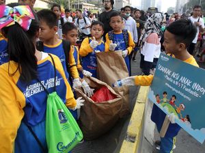 Anak-anak Kampanyekan Pengurangan Plastik di CFD