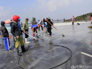 Masih Ada Sisa Abu, TWA Tangkuban Perahu Batal Dibuka Hari Ini