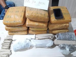 Polisi Tangkap 2 Mahasiswa yang Pasok Ganja ke Kampusnya