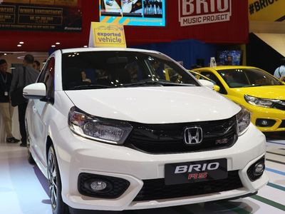 Honda Brio Bersetir Kiri