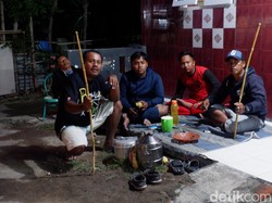 Sempat Dikejar Warga, Pelaku Teror Penggedor Pintu Misterius Menghilang
