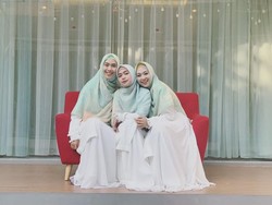 Persiapan Oki Setiana Dewi, Shindy, dan Ria Ricis Sebelum Berangkat Haji