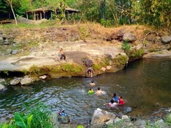 Di Yogya Kamu Bisa Ngopi Sambil Main Air