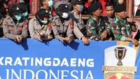 TNI-Polri sudah disiagakan untuk mengamankan jalannya pertandingan tersebut.