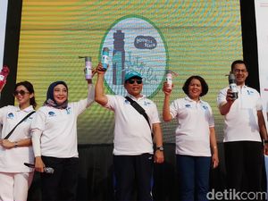 Kampanye Gerakan Tanpa Plastik, Kominfo Bagikan 1 Juta Botol Minum