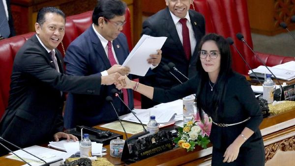 Paripurna DPR Setujui Laporan Akhir Pansus Pelindo II