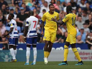 Laga Pramusim: Hujan Gol, Chelsea Kalahkan Reading 4-3 Laga Pramusim: Hujan Gol, Chelsea Kalahkan Reading 4-3