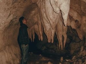 Gumbasalu, Gua Penuh Stalaktit Cantik di Donggala