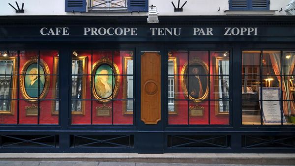 Klasiknya Le Procope, Kafe Paling Tua di Dunia yang Berusia 333 Tahun