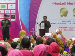 Cerita JK soal Peran Ibu dan Istri di Balik Kisah Suksesnya