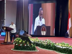 Menhan: TNI Tak Boleh Sedikit Pun Miliki Ambisi Kekuasaan Menhan: TNI Tak Boleh Sedikit Pun Miliki Ambisi Kekuasaan
