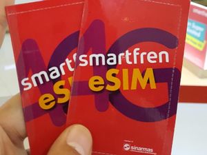 Smartfren Klaim Jadi yang Pertama punya eSIM