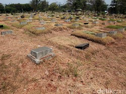 Krisis Lahan Makam di Bandung, Tumpang Makam Jadi Solusi