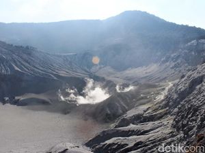 Hore! Tangkuban Perahu Dibuka Lagi Besok Hore! Tangkuban Perahu Dibuka Lagi Besok