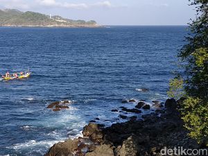 Seorang Pencari Rumput Laut di Pacitan Hilang Dihempas Ombak