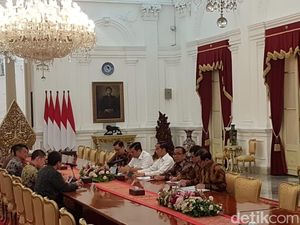 Jokowi Temui Investor Kelas Kakap di Istana, Bahas Apa? Jokowi Temui Investor Kelas Kakap di Istana, Bahas Apa?