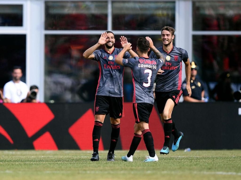 Hasil ICC: Gol Tunggal Taarabt Bawa Benfica Tundukkan Milan