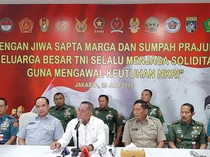 Menhan Berharap Penahanan Kivlan Zen Ditangguhkan Menhan Berharap Penahanan Kivlan Zen Ditangguhkan