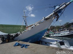 Perketat Pelabuhan Paotere Makassar, Polisi Batasi Penumpang-Larang Pemudik