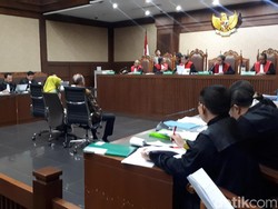 Eni Saragih-Kotjo Beberkan Pertemuan Sofyan Basir Bahas Proyek PLN