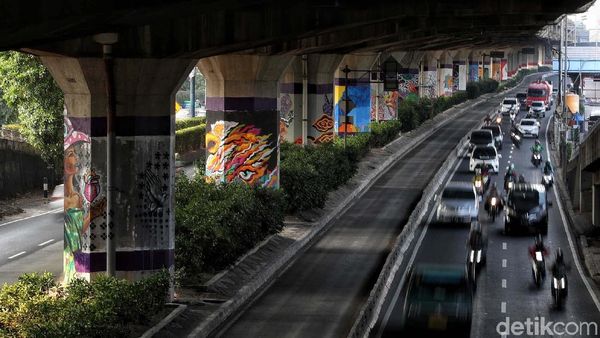 Mural Percantik Tiang Tol Wiyoto Wiyono