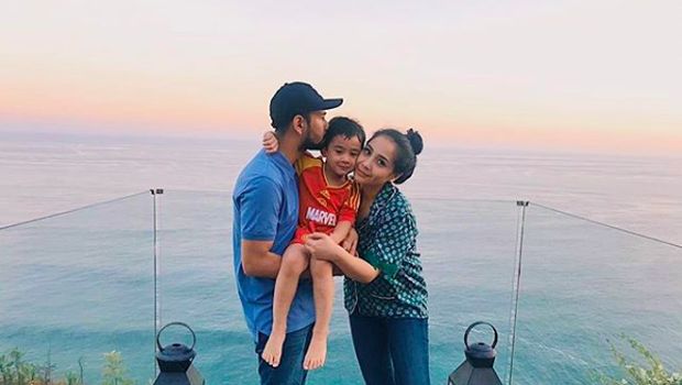 Raffi Ahmad, Nagita Slavina, dan Rafathar