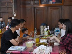 Ini Kelezatan Ayam Goreng Mbah Karto Tembel, Favorit Jokowi dan Jan Ethes