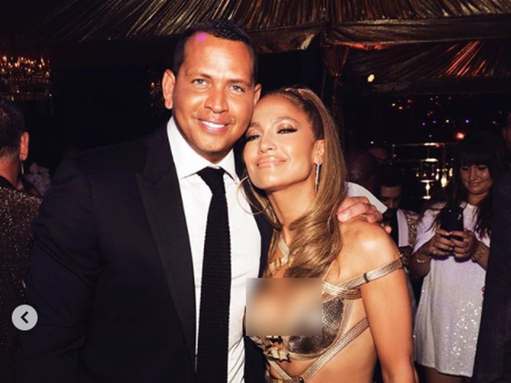 Jennifer Lopez Rayakan Ultah Anak Tiri, Tamu Beri Ucapan dari Mobil Jennifer Lopez Rayakan Ultah Anak Tiri, Tamu Beri Ucapan dari Mobil