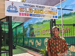 Mengenal Sosok Tatang, Pria Tunanetra Pendiri SLB di Bandung