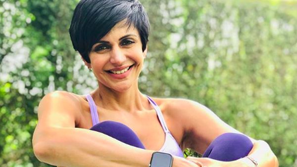 Foto: Liburannya Artis India yang Menolak Tua