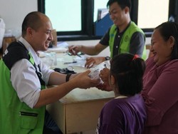 Senyum dan Keramahan di Posko Kesehatan Pertamina di Karawang