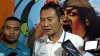 CEO Persela Yuhronur Efendi memastikan akan melayangkan protes resmi ke PSSI. Ia kecewa dengan keputusan wasit yang dinilai bisa mengganggu mentalitas pemain.