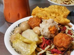 Jalan-jalan ke Mangga Besar, Bisa Jajan Sate hingga Kuliner Ekstrem