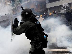 Aksi Protes di Hong Kong Peringatan Bagi Taiwan Untuk Jauhi Komunis China?