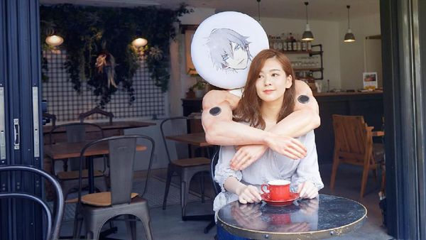 Jomblo Mungkin Minati Speaker Tampan yang Super Mesra Ini