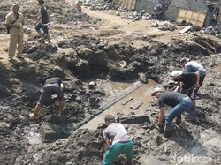 Video Ditemukan Fondasi dan Relief Candi Baru di Magelang