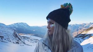 Potret Wanita Berpenghasilan Rp 850 Miliar per Tahun dari Jualan Glitter Dada