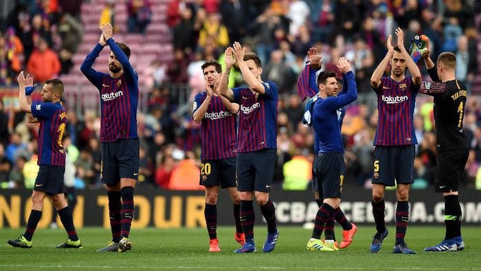 Barcelona disebut akan rasakan tekanan yang lebih tinggi. (Foto: Alex Caparros / Getty Images) Barcelona disebut akan rasakan tekanan yang lebih tinggi. (Foto: Alex Caparros / Getty Images)