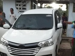 Viral Video Mobil Nyelonong Masuk Makam di Madiun