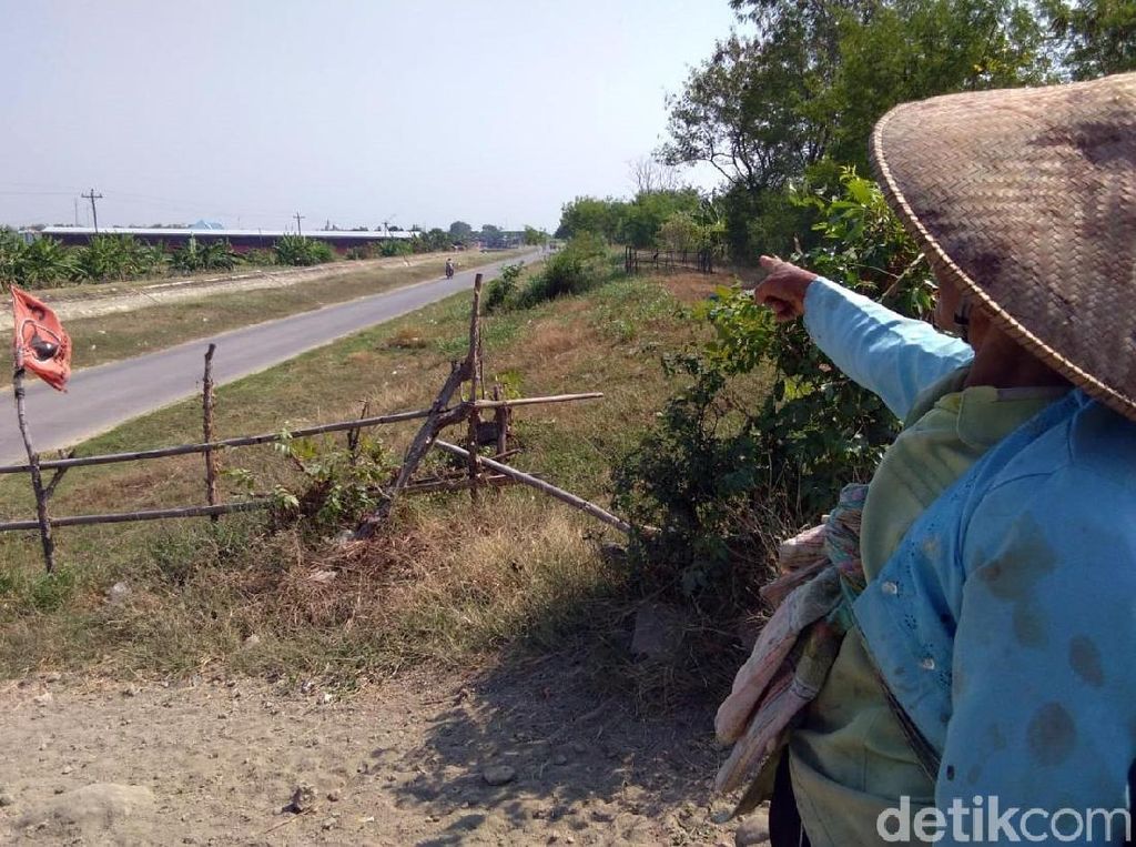 Melihat Lebih Dekat Lokasi Penampakan Pocong Bermata Merah Kedungwaru Melihat Lebih Dekat Lokasi Penampakan Pocong Bermata Merah Kedungwaru