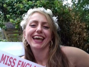 Miris! Finalis Ratu Kecantikan Ini Pernah Berbobot 34 Kg karena Narkoba Miris! Finalis Ratu Kecantikan Ini Pernah Berbobot 34 Kg karena Narkoba