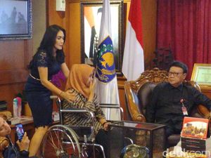 drg Romi yang Gagal Jadi PNS karena Disabilitas Mengadu ke Mendagri drg Romi yang Gagal Jadi PNS karena Disabilitas Mengadu ke Mendagri