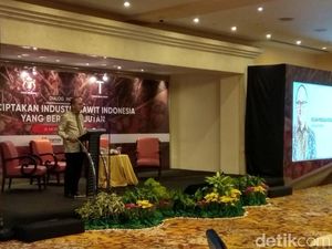 Darmin Kumpul Bareng Pengusaha Bahas Nasib Industri Sawit RI Darmin Kumpul Bareng Pengusaha Bahas Nasib Industri Sawit RI