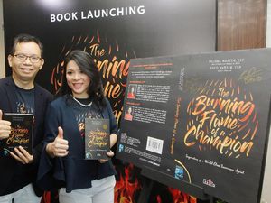 Peluncuran Buku The Burning Flame of A Champion