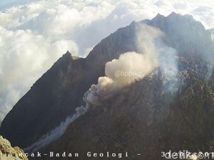 Gunung Merapi Luncurkan Awan Panas Sejauh 900 Meter Sore Ini