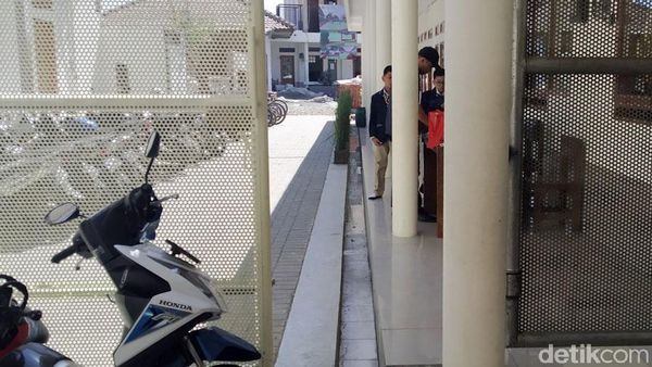 Ngeri! Bocah TK Tewas Terjepit Gerbang Otomatis di Sekolah