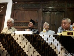 Kaban Cs Desak Jokowi-Prabowo Pulangkan Rizieq Shihab