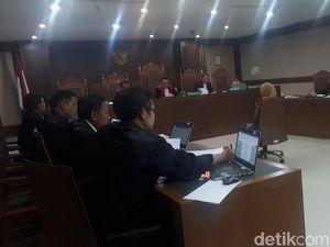 Terdakwa Suap Bowo Sidik Sebut Dirut Pilog Terima Donat USD 28.500 Terdakwa Suap Bowo Sidik Sebut Dirut Pilog Terima Donat USD 28.500