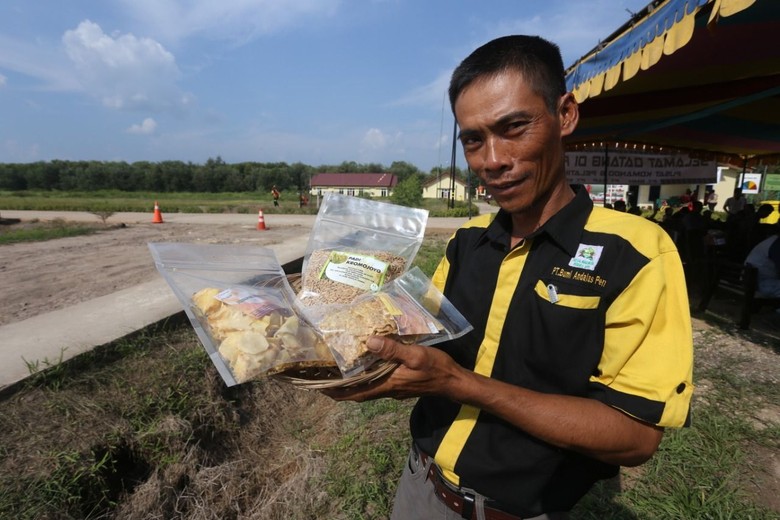 Cerita Mantan Petani Pembakar Lahan Beralih Jadi Pembuat Kompos